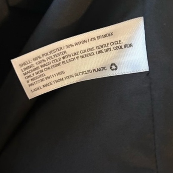 Women’s Plaid Oversized Blazer - Picture 9 of 9